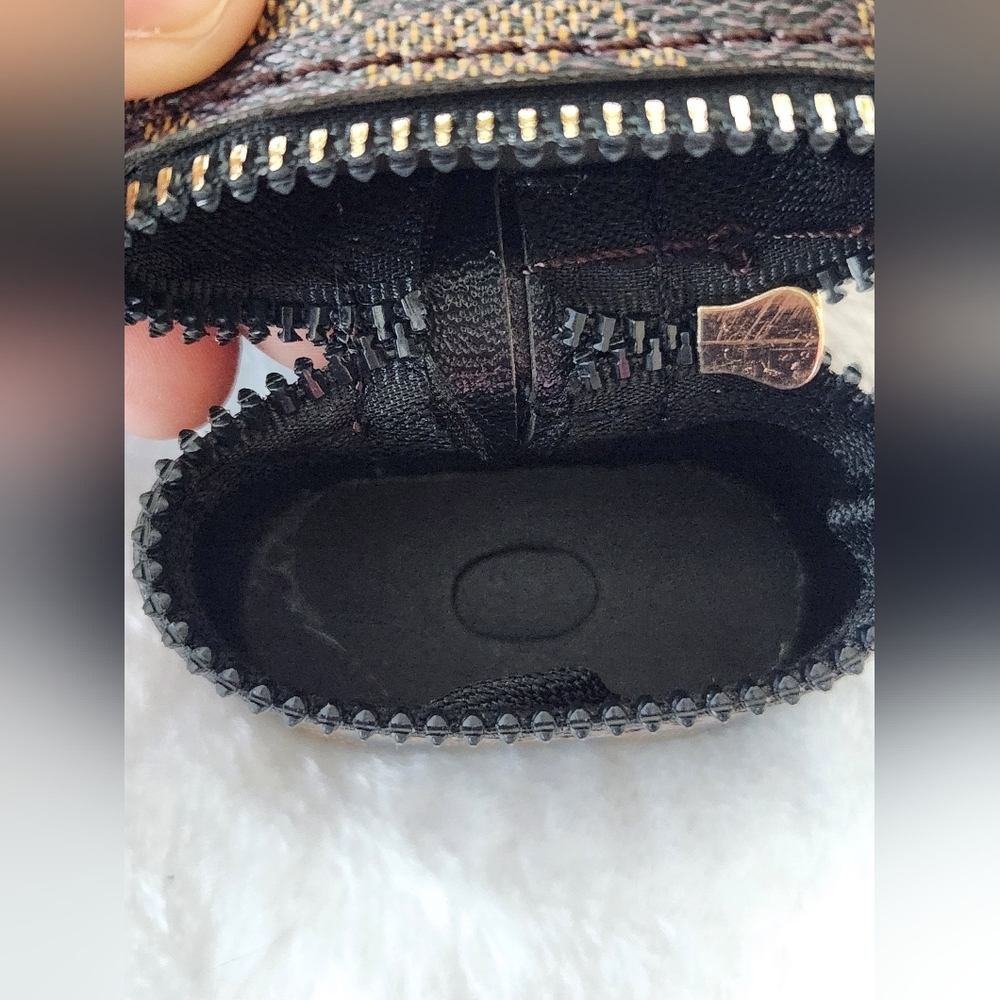 Elegant Designer Inspired Brown and Black Keychain Airpod Case Accessory - Picture 6 of 6